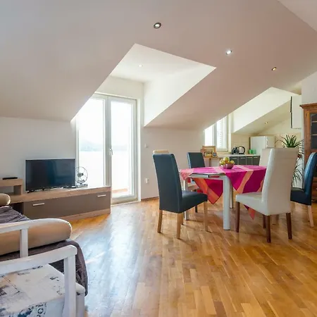 Majestic Lookout - Rixi Dubrovnik