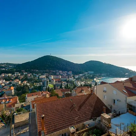 Апартаменты Majestic Lookout - Rixi