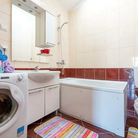 Апартаменты Majestic Lookout - Rixi