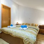 Majestic Lookout - Rixi Apartmán