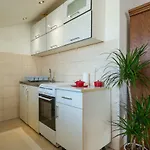 Majestic Lookout - Rixi Apartmán *